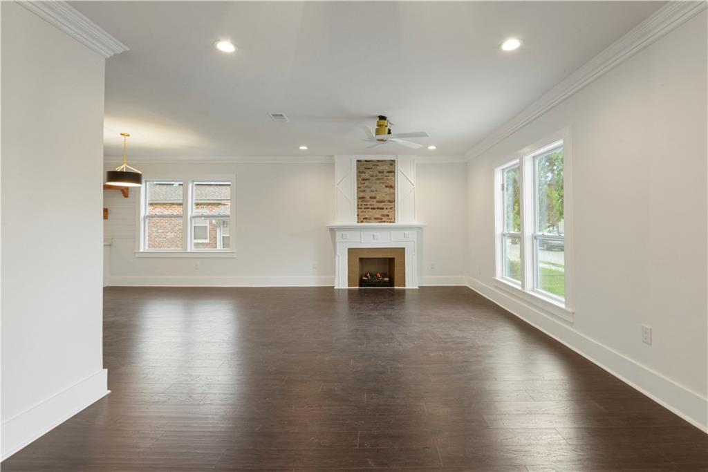 Residential/Sale/House/Home